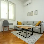 Ljubica With Shared Bathroom דירה זאדאר