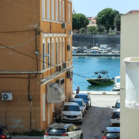 Ljubica With Shared Bathroom * ザダル