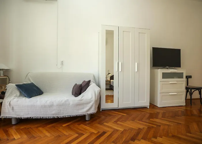 Ljubica With Shared Bathroom * ザダル