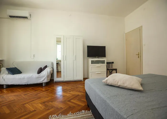 Ljubica With Shared Bathroom