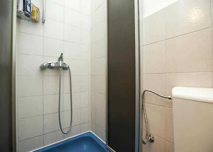 Ljubica With Shared Bathroom ザダル