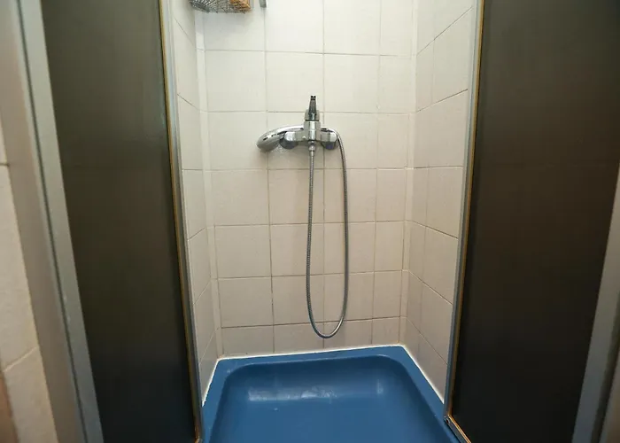 アパート Ljubica With Shared Bathroom ザダル